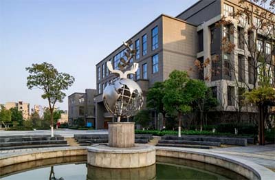 杭四中国际部A-Level课程,英国G5名校录取大满贯